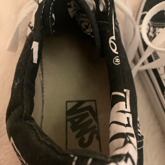 vans - Picture 5 of 5